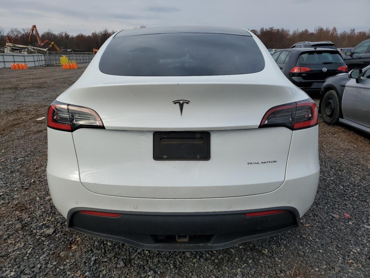 2021 Tesla Model Y VIN: 5YJYGDEE1MF066865 Lot: 92162655