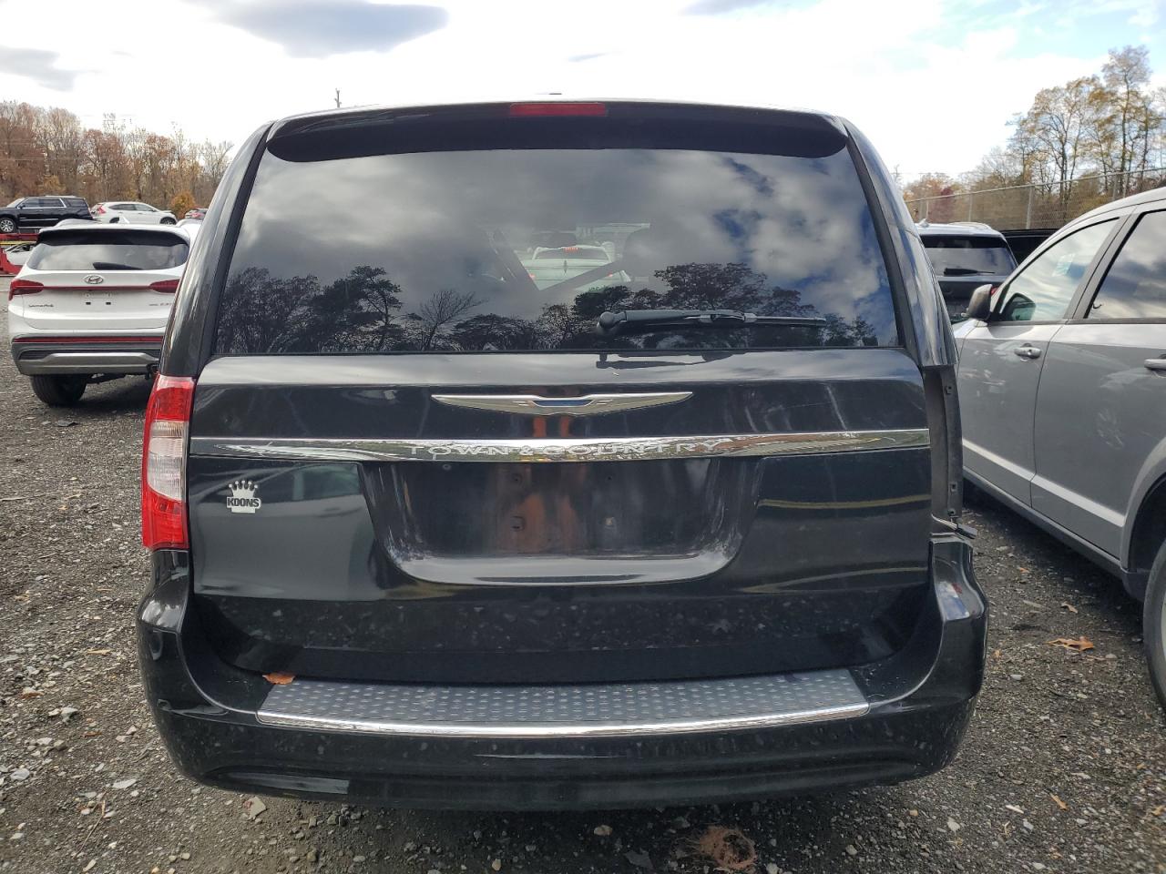 2014 Chrysler Town & Country Touring VIN: 2C4RC1BG3ER237111 Lot: 92007685