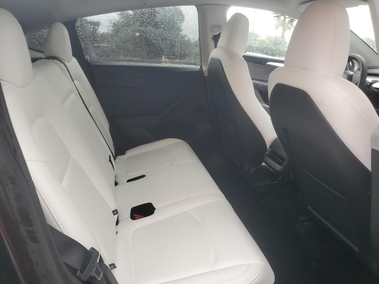 2025 Tesla Model Y VIN: 7SAYGAEE1SF232171 Lot: 92808765