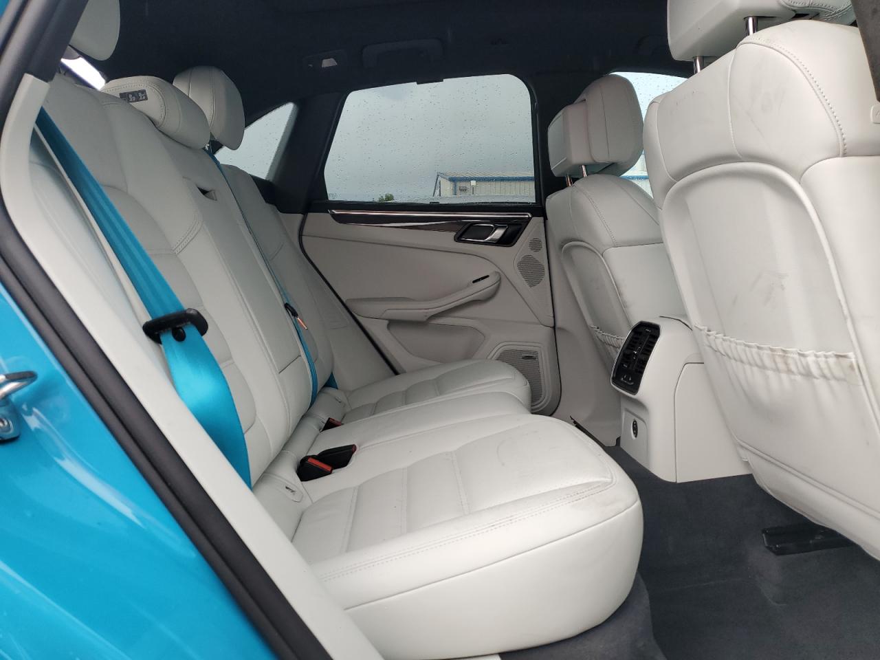 2022 Porsche Macan Gts VIN: WP1AF2A57NLB32329 Lot: 92179915