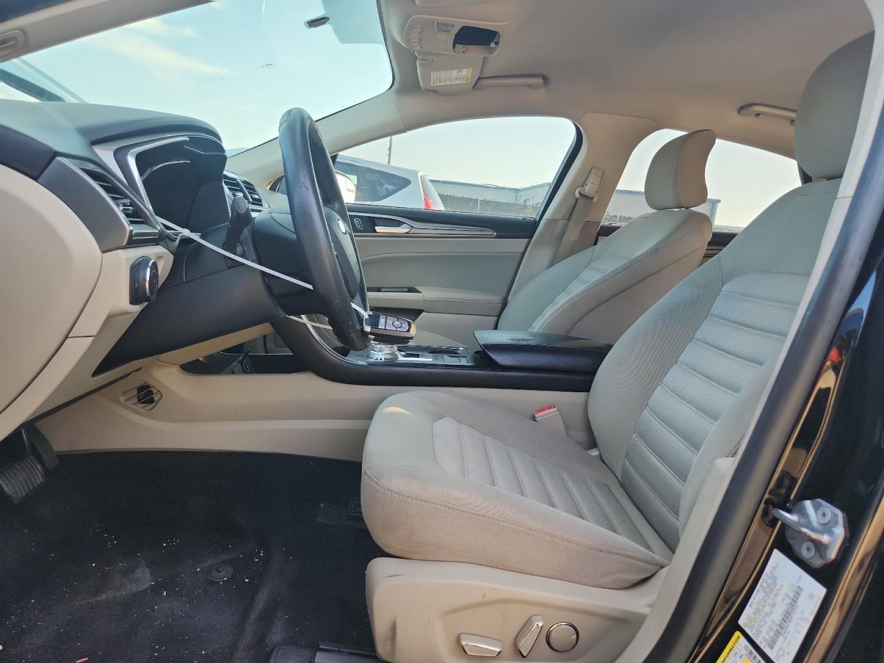 2017 Ford Fusion Se VIN: 3FA6P0H78HR107953 Lot: 93312505