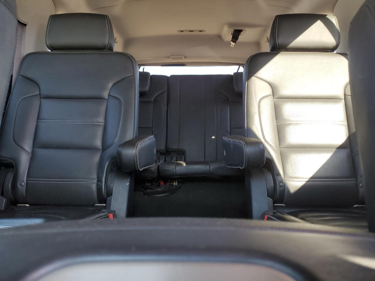 2017 GMC Yukon Xl Denali VIN: 1GKS1HKJ6HR125008 Lot: 90911945