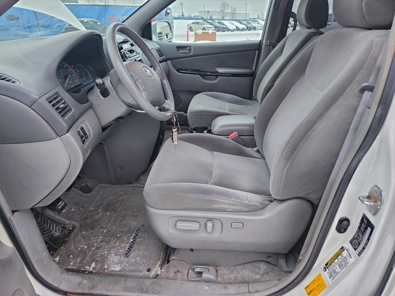 2005 Toyota Sienna Le VIN: 5TDBA23C75S051667 Lot: 94126835