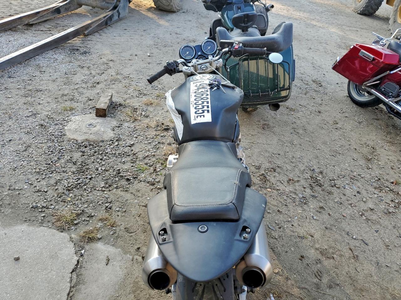 2003 Honda Cb900 F VIN: JH2SC48023M100990 Lot: 94368555