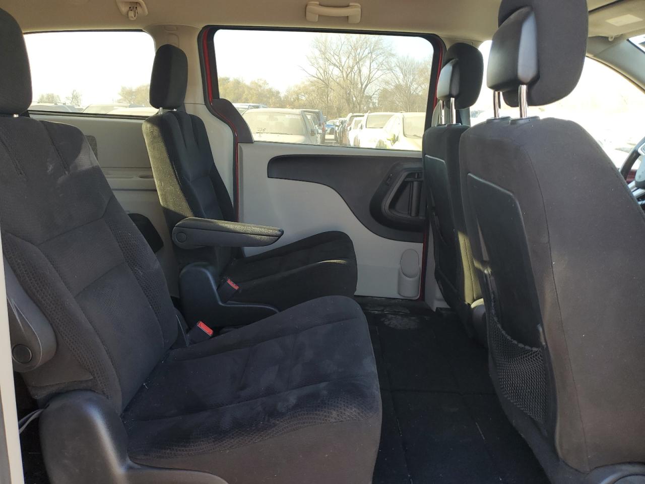 2015 Dodge Grand Caravan Sxt VIN: 2C4RDGCG0FR718448 Lot: 92817735