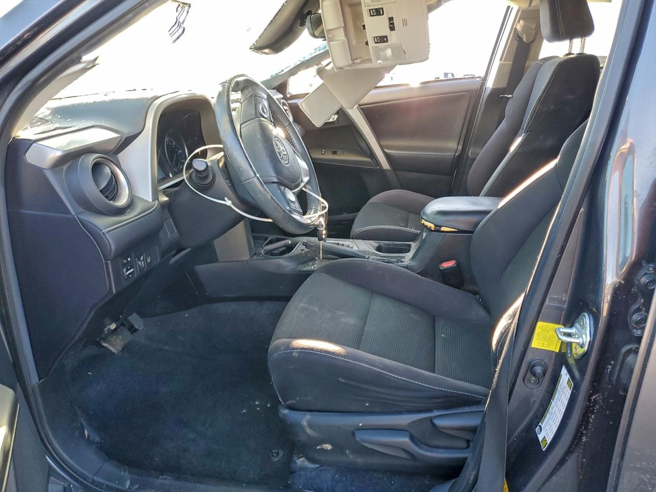 2017 Toyota Rav4 Xle VIN: 2T3WFREV7HW347561 Lot: 94343395