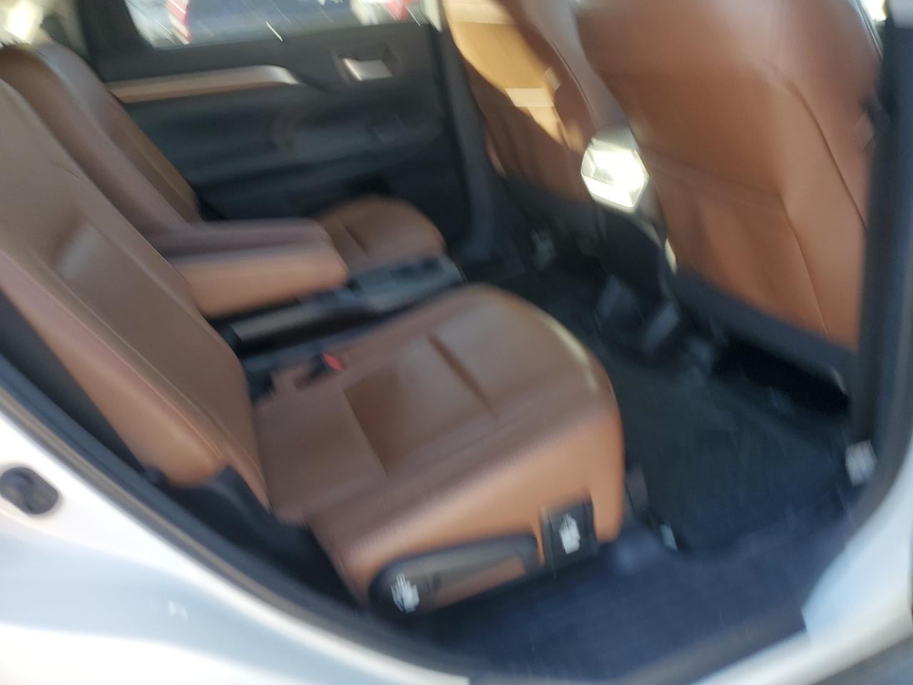 2019 Toyota Highlander Limited VIN: 5TDDZRFH7KS920877 Lot: 91365965