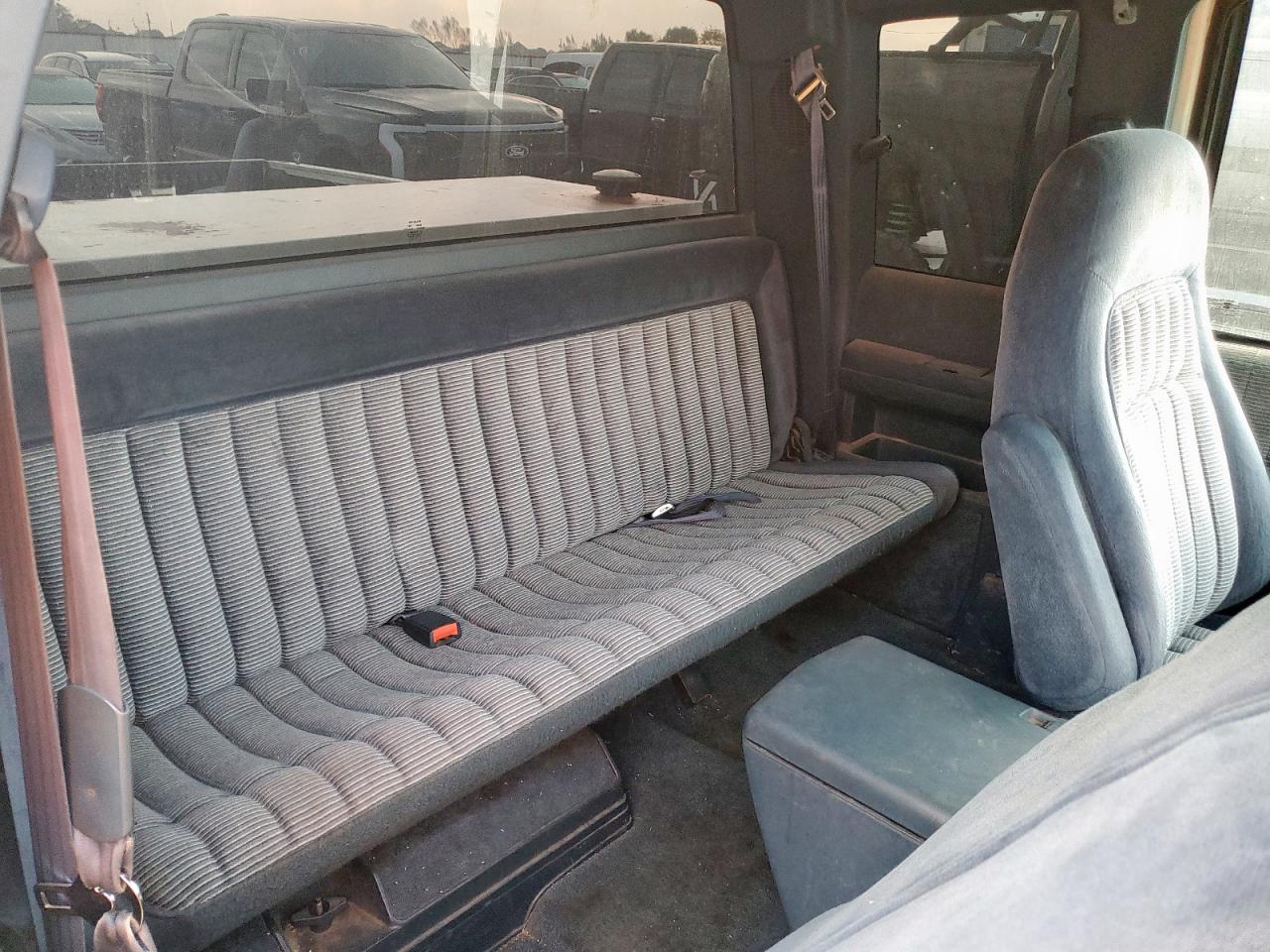 1994 GMC Sierra C1500 VIN: 2GTEC19K0R1515234 Lot: 92706235