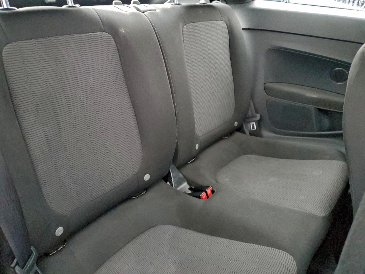 2014 Volkswagen Beetle VIN: 3VWFP7AT8EM628784 Lot: 93703005