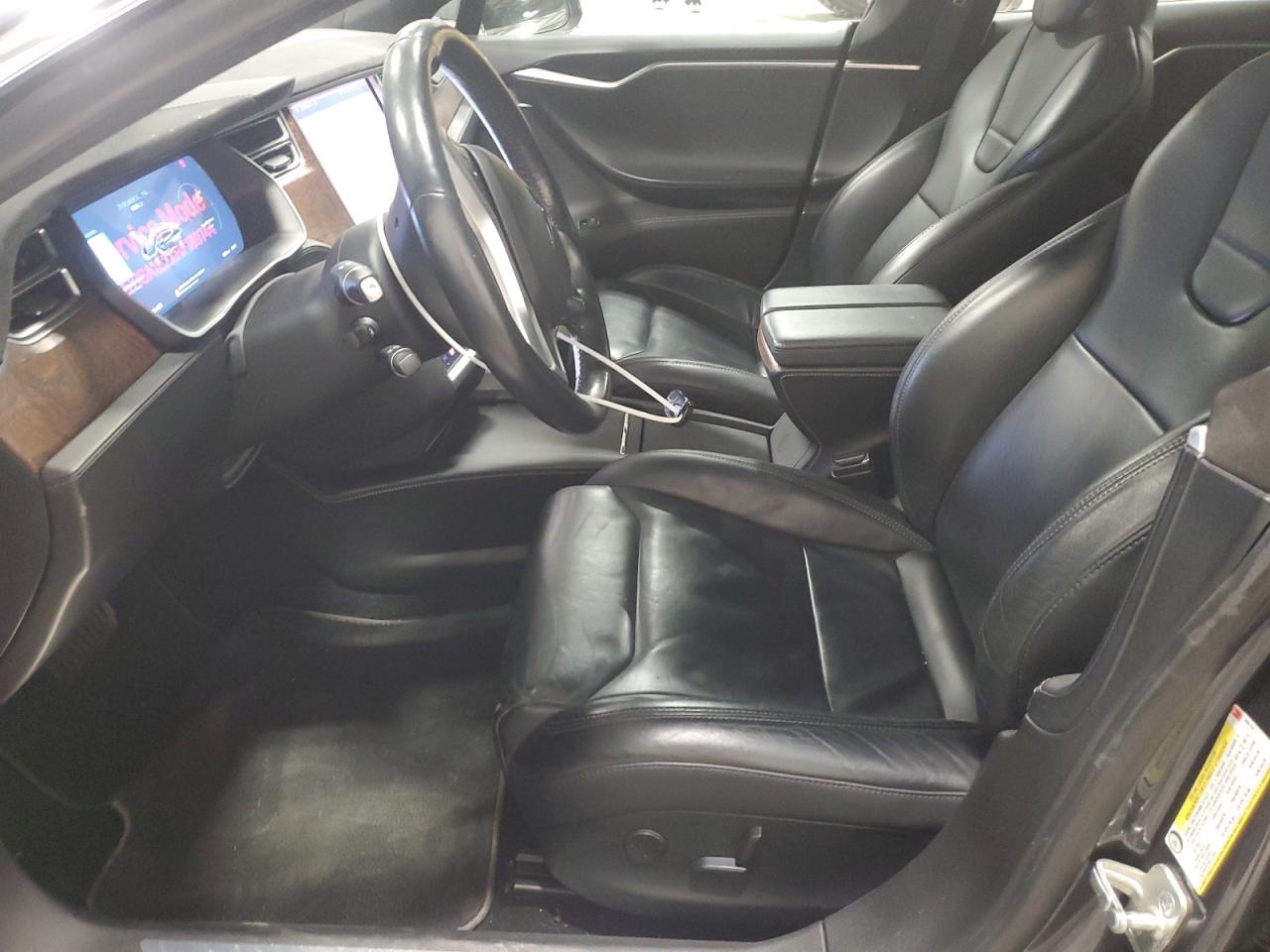 2017 Tesla Model S VIN: 5YJSA1E2XHF189744 Lot: 92575915