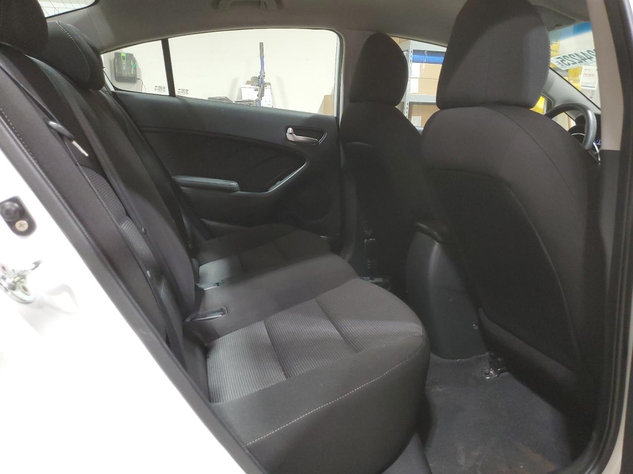 2017 Kia Forte Lx VIN: 3KPFK4A74HE013800 Lot: 93244225