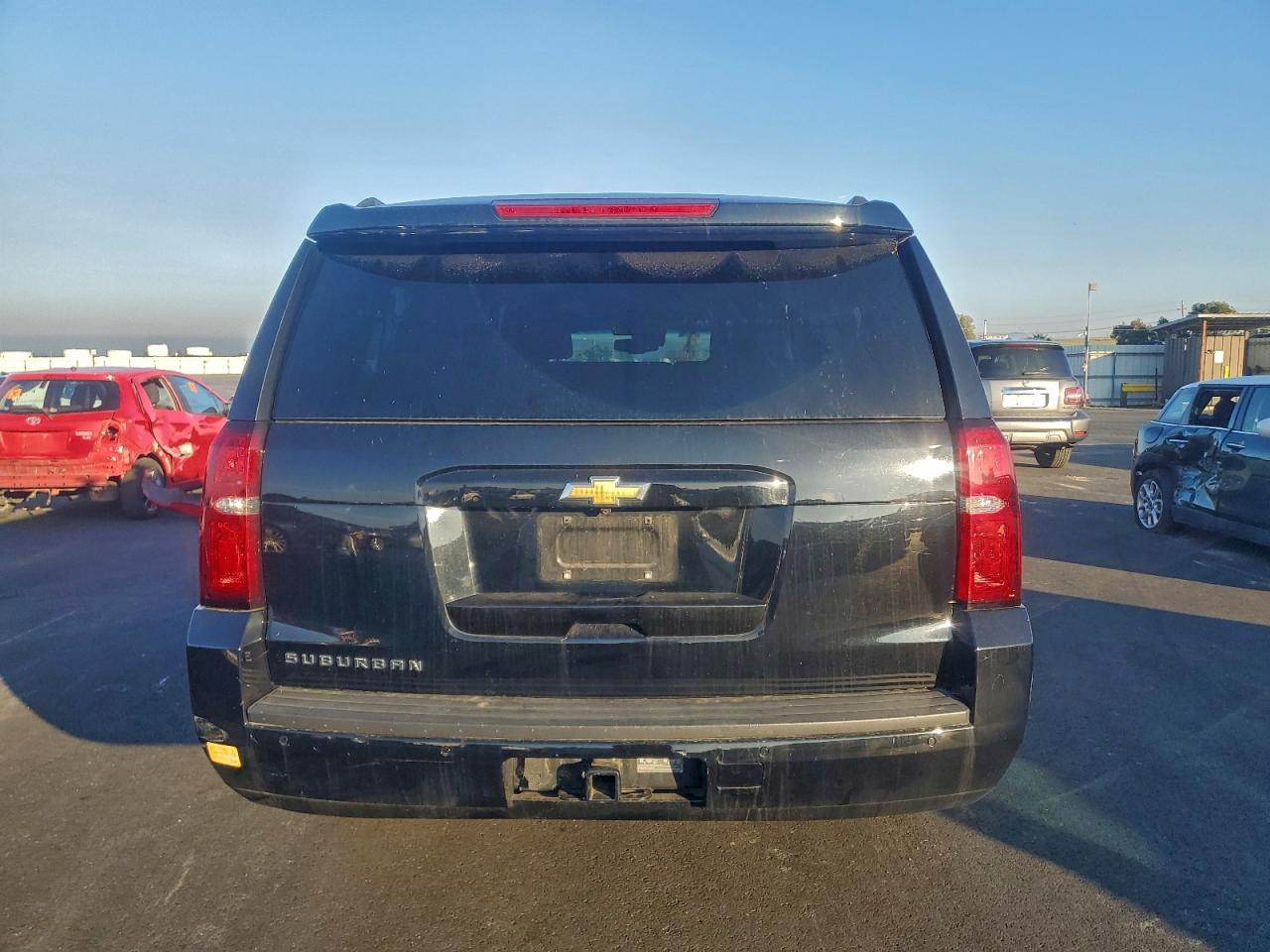 2019 Chevrolet Suburban K1500 Lt VIN: 1GNSKHKC1KR276346 Lot: 93153935