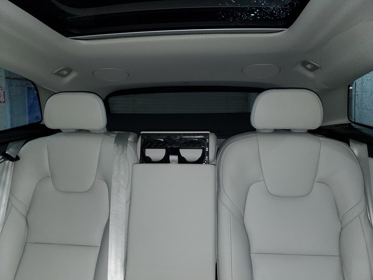 2025 Volvo Xc60 Ultra VIN: YV4M12RM6S1054865 Lot: 93014325