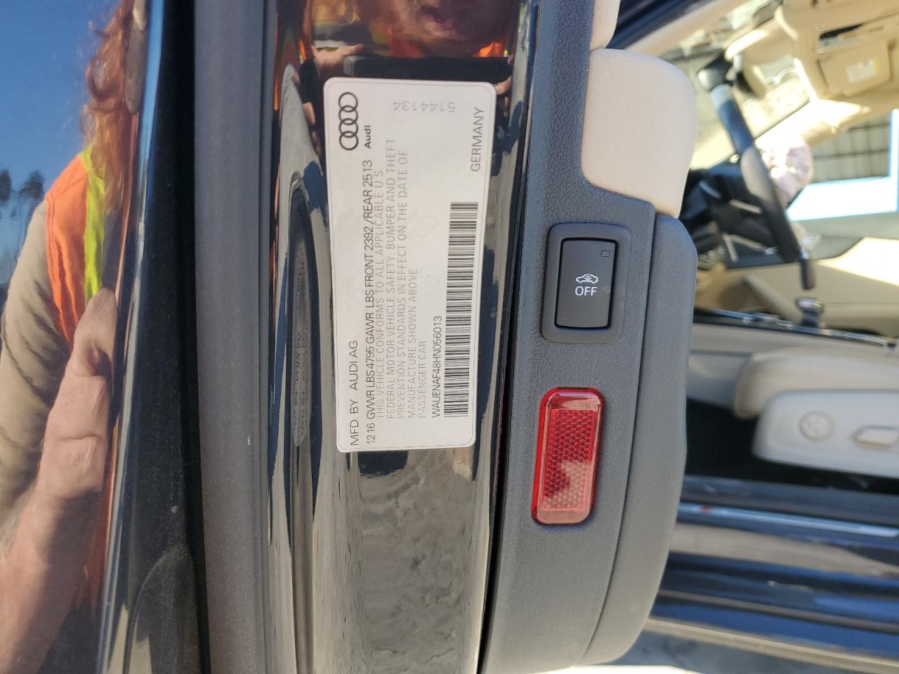 2017 Audi A4 Premium Plus VIN: WAUENAF48HN056013 Lot: 91222605