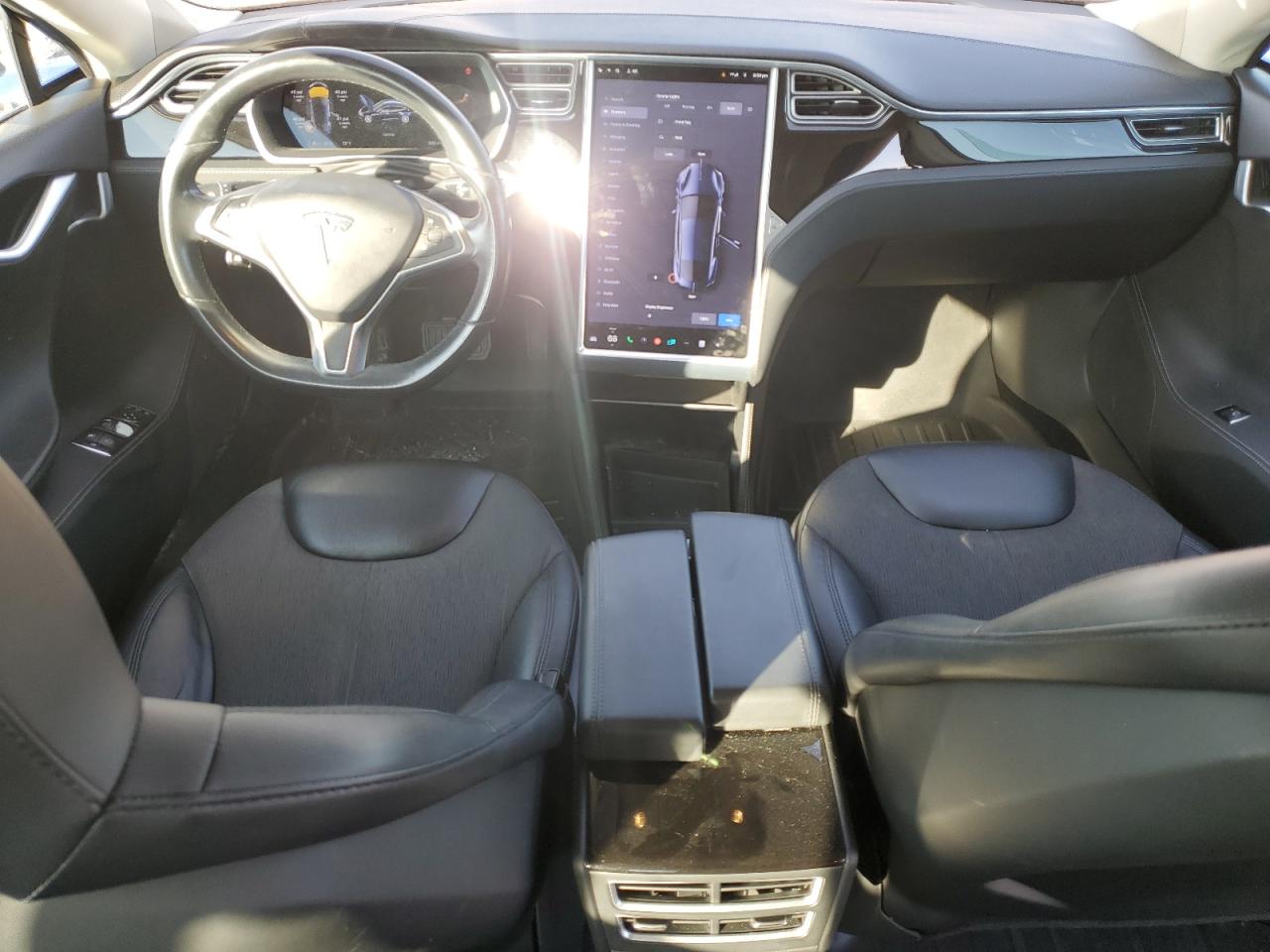 2015 Tesla Model S 60 VIN: 5YJSA1S1XFFP71321 Lot: 92539295