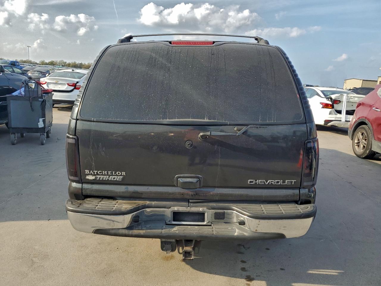 2003 Chevrolet Tahoe C1500 VIN: 1GNEC13ZX3R143901 Lot: 93479645