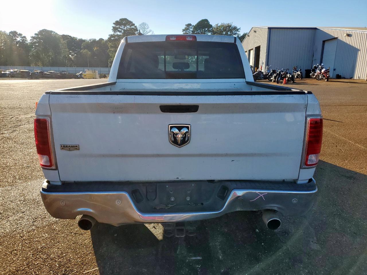 2015 Ram 1500 Laramie VIN: 1C6RR6NT7FS582606 Lot: 91487395