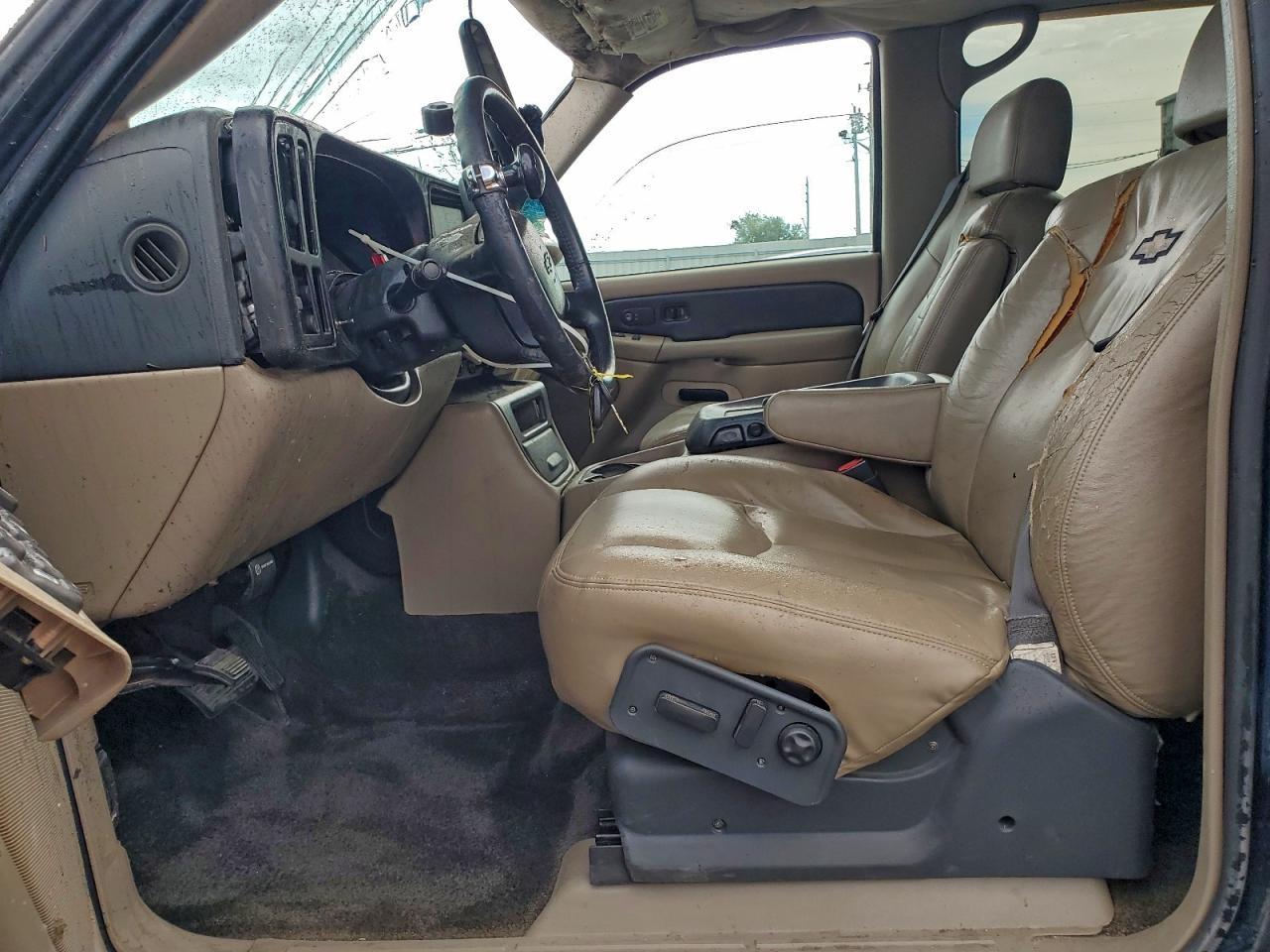 2002 Chevrolet Avalanche C1500 VIN: 3GNEC13T62G122621 Lot: 94530365