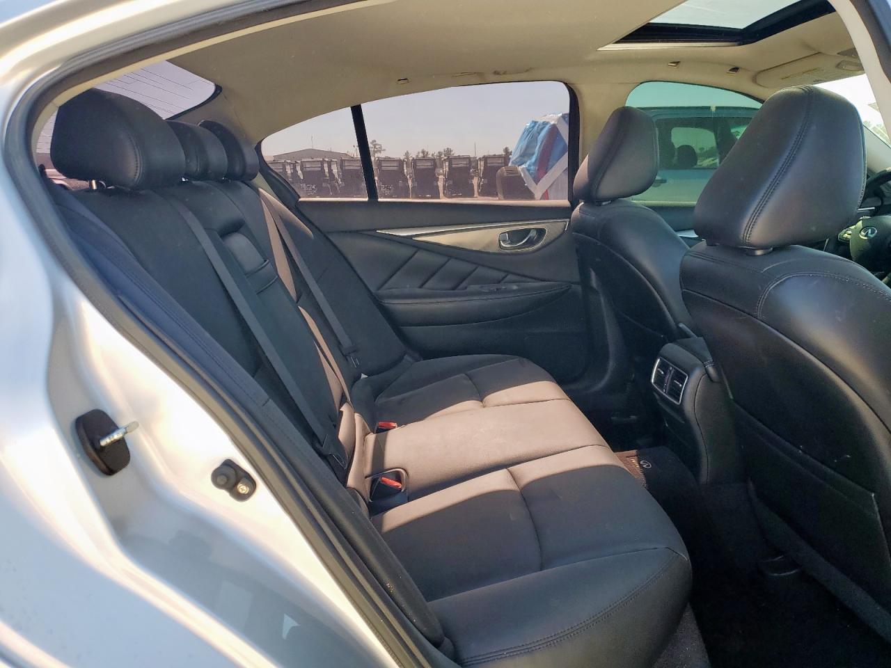 2015 Infiniti Q50 Base VIN: JN1BV7AP9FM330741 Lot: 92095715