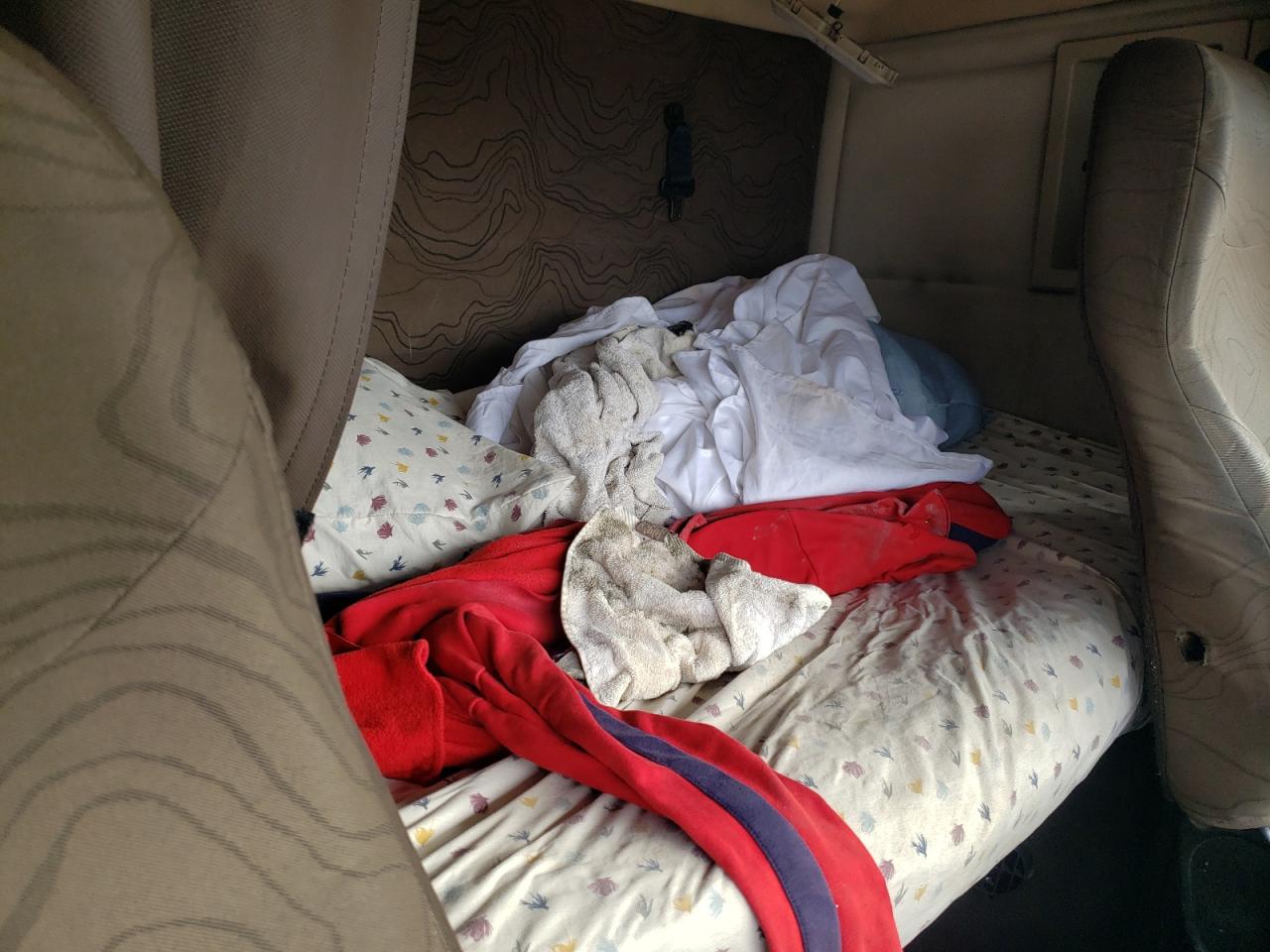 2015 Volvo Vn Vnl VIN: 4V4NC9DG5FN921414 Lot: 93292915