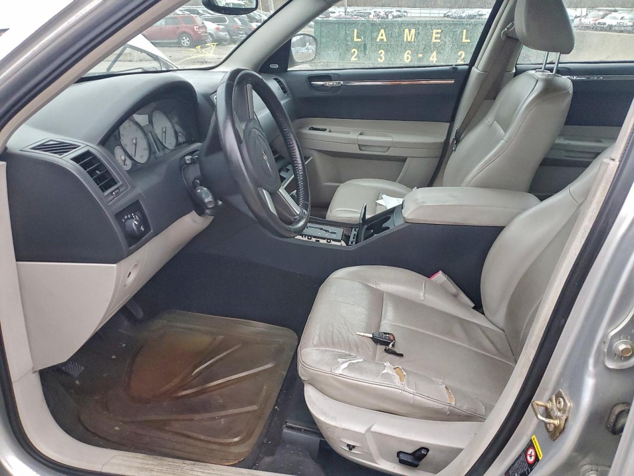 2005 Chrysler 300 Touring VIN: 2C3AK53G95H624827 Lot: 93670555