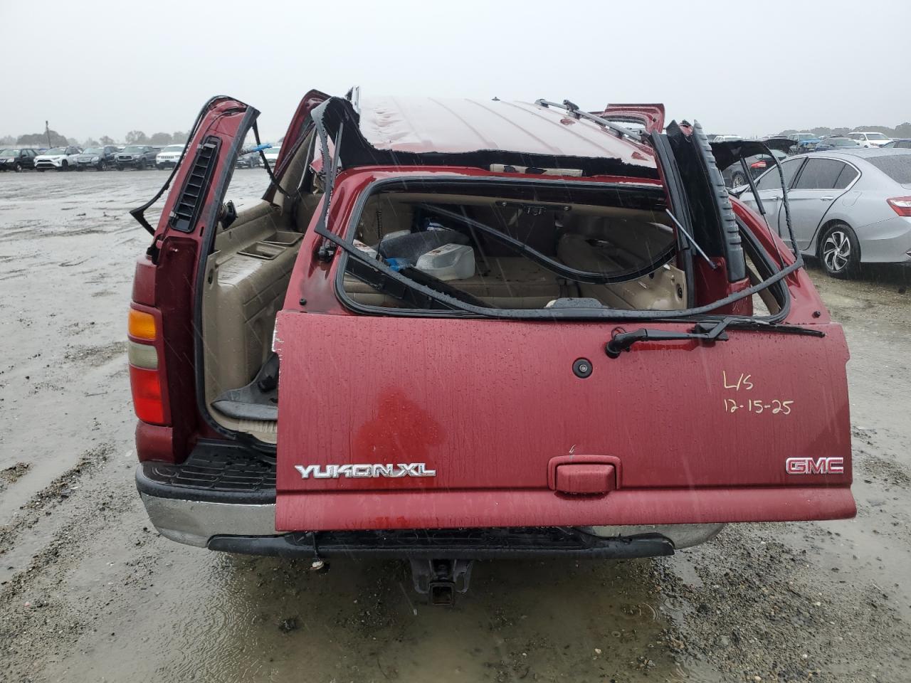 2003 GMC Yukon Xl C1500 VIN: 1GKEC16ZX3J256951 Lot: 91655575