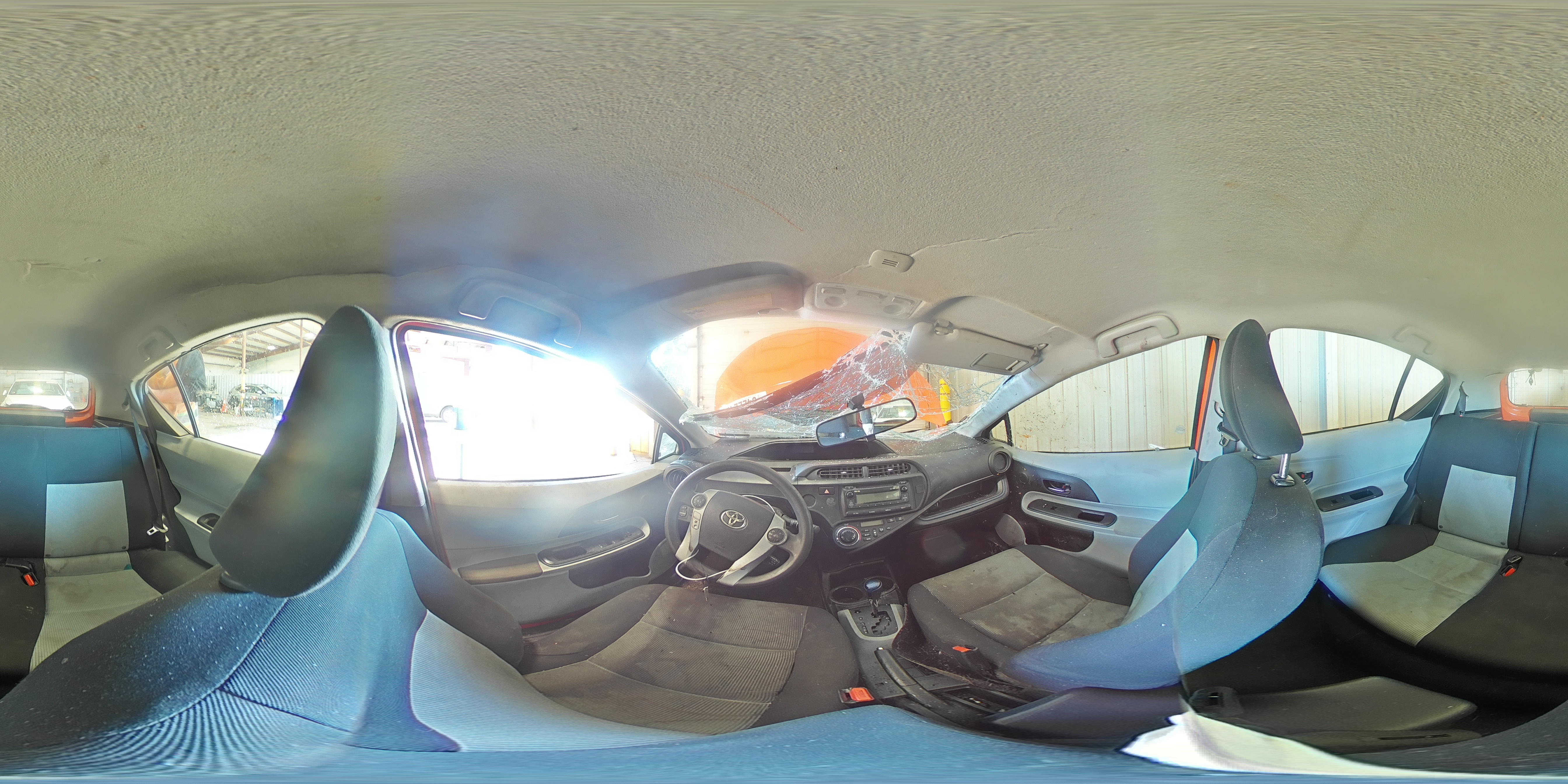 2013 Toyota Prius C VIN: JTDKDTB38D1057925 Lot: 94222435