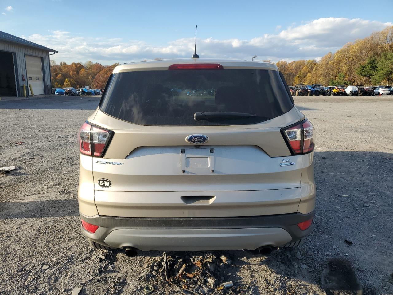 2017 Ford Escape Se VIN: 1FMCU9GDXHUE12232 Lot: 90255875