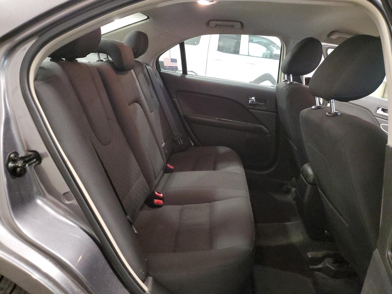 2011 Ford Fusion Se VIN: 3FAHP0HA2BR299799 Lot: 92919835