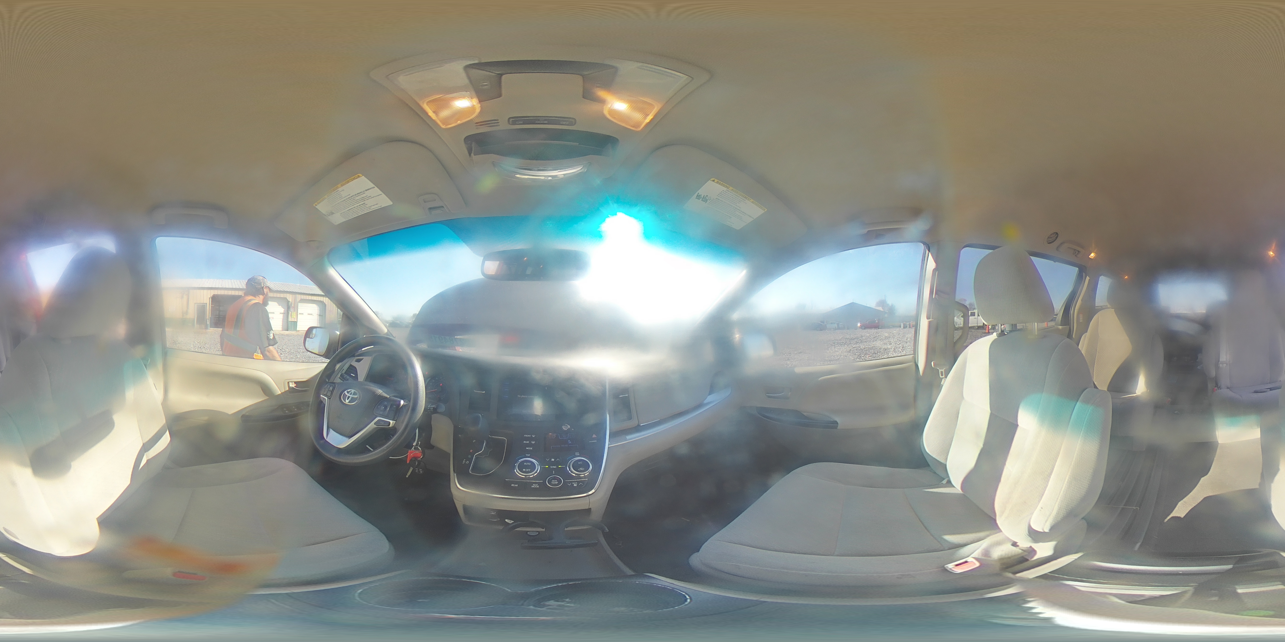 2015 Toyota Sienna Le VIN: 5TDKK3DC5FS658346 Lot: 92784915