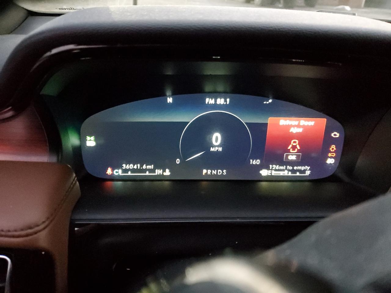 2023 Lincoln Nautilus Reserve VIN: 2LMPJ8K94PBL04821 Lot: 92792055