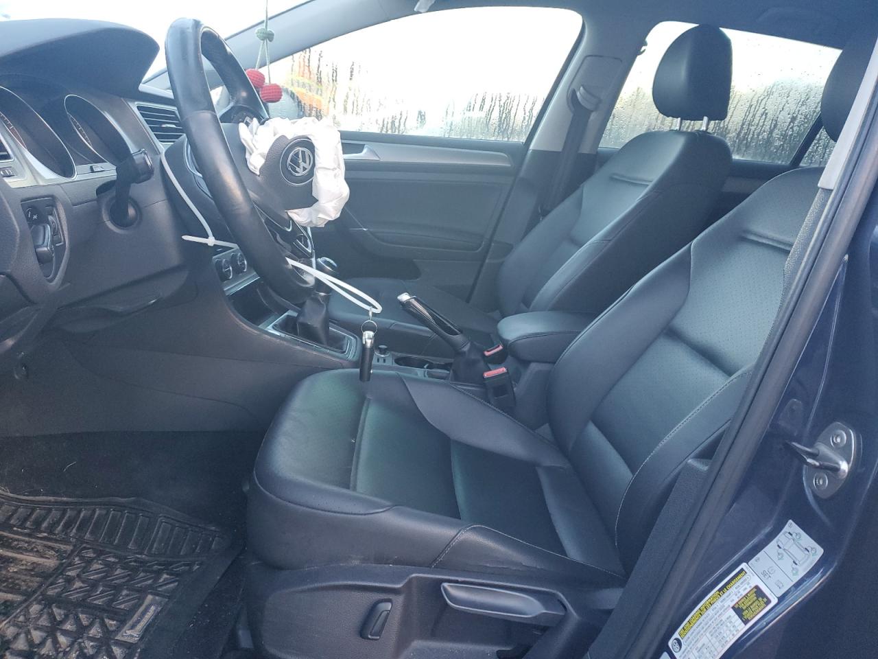 2016 Volkswagen Golf S VIN: 3VW117AU1GM040989 Lot: 92403695