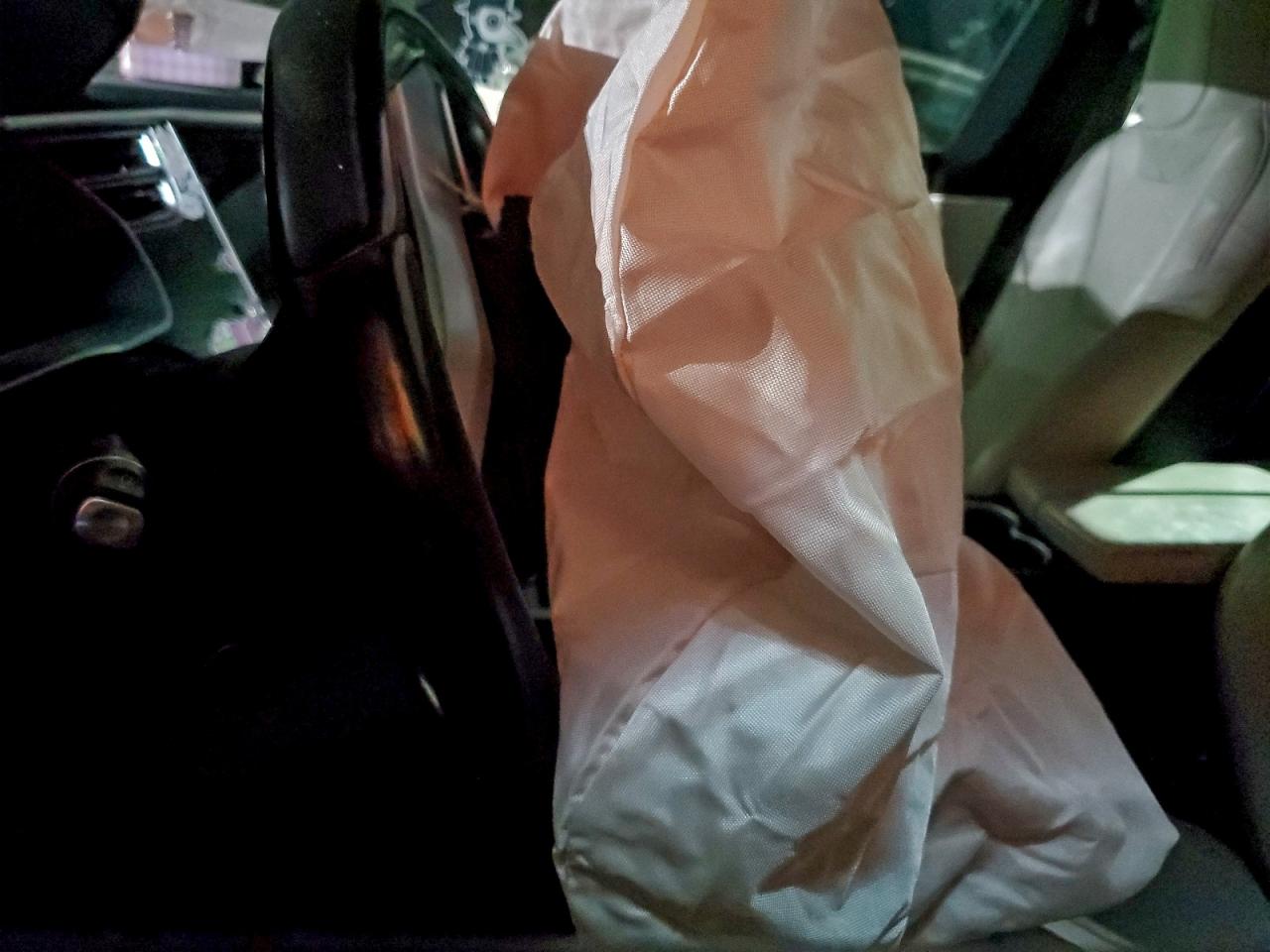 2016 Tesla Model S VIN: 135378 Lot: 94202135