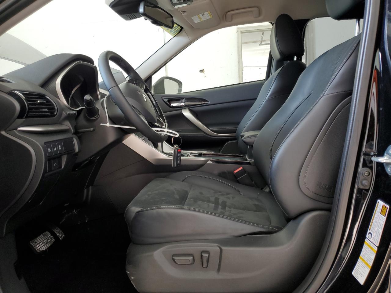 2025 Mitsubishi Eclipse Cross Se VIN: JA4ATWAA3SZ037560 Lot: 93411435