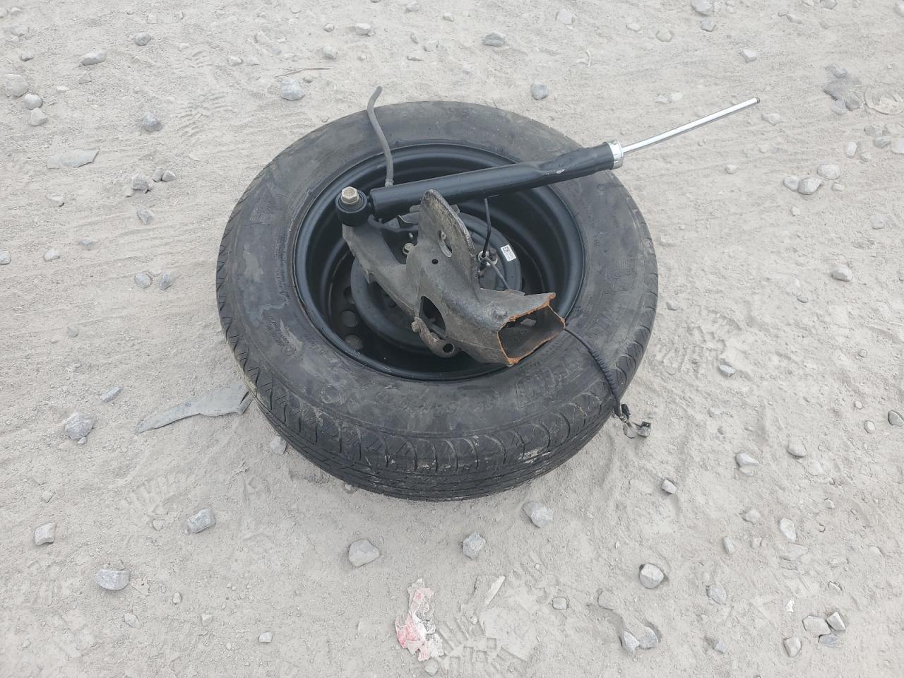 2015 Chevrolet Trax Ls VIN: 3GNCJKSB4FL253233 Lot: 93421995