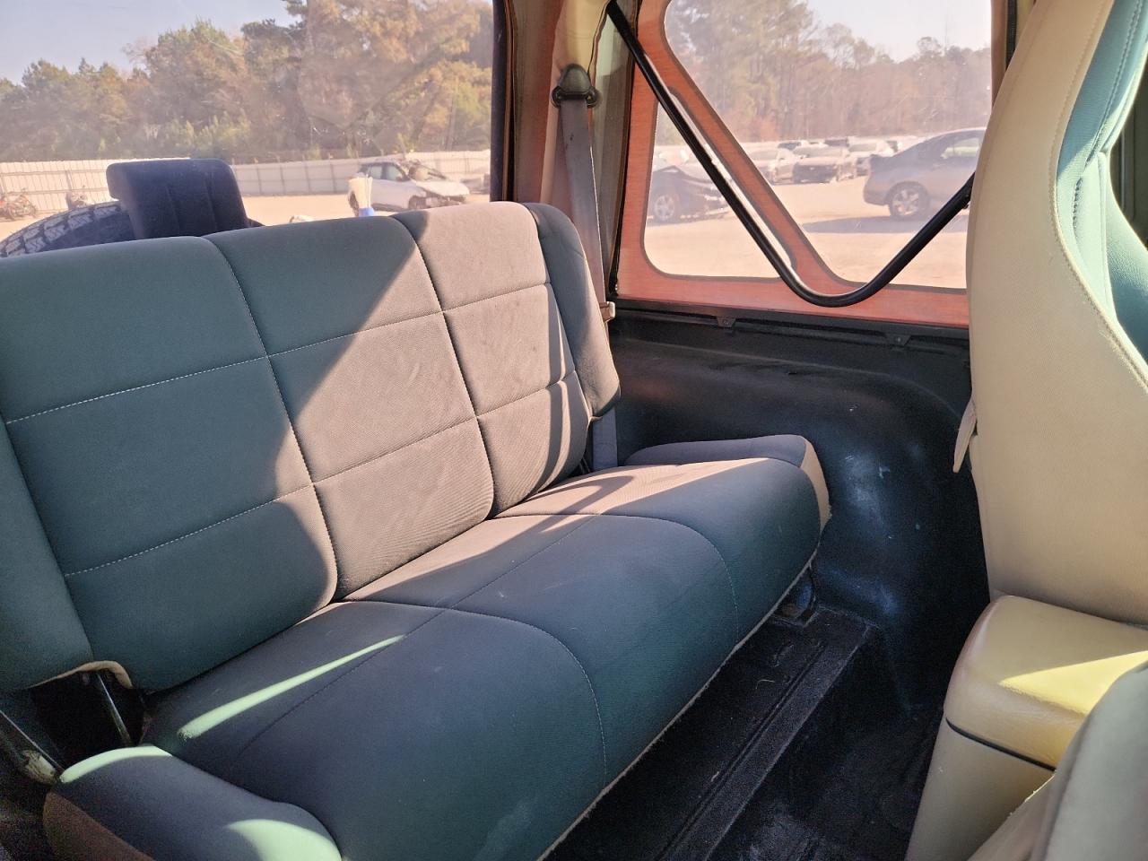 1999 Jeep Wrangler / Tj Sahara VIN: 1J4FY49S0XP402594 Lot: 93293305