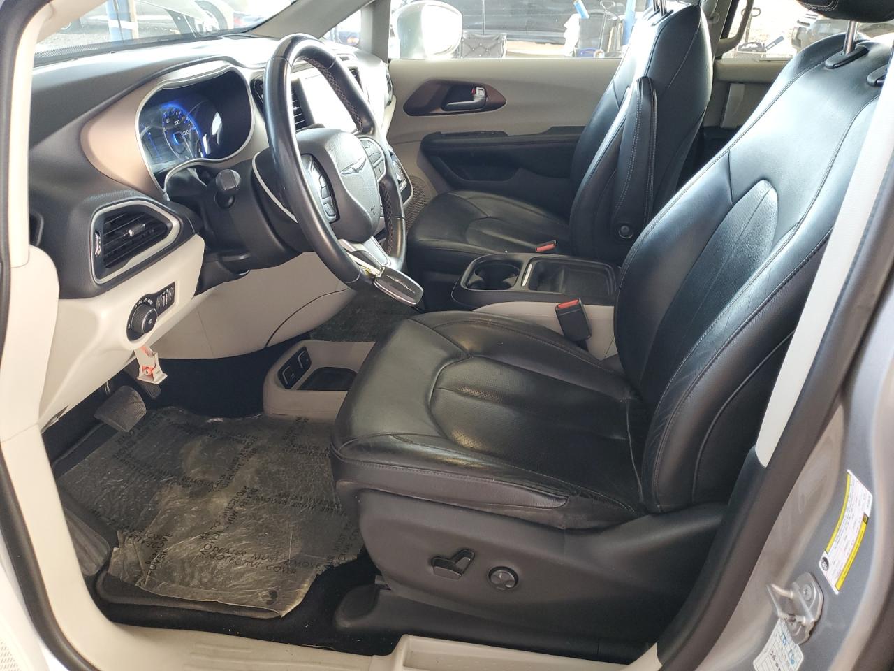 2018 Chrysler Pacifica Touring L VIN: 2C4RC1BG6JR120276 Lot: 93145375