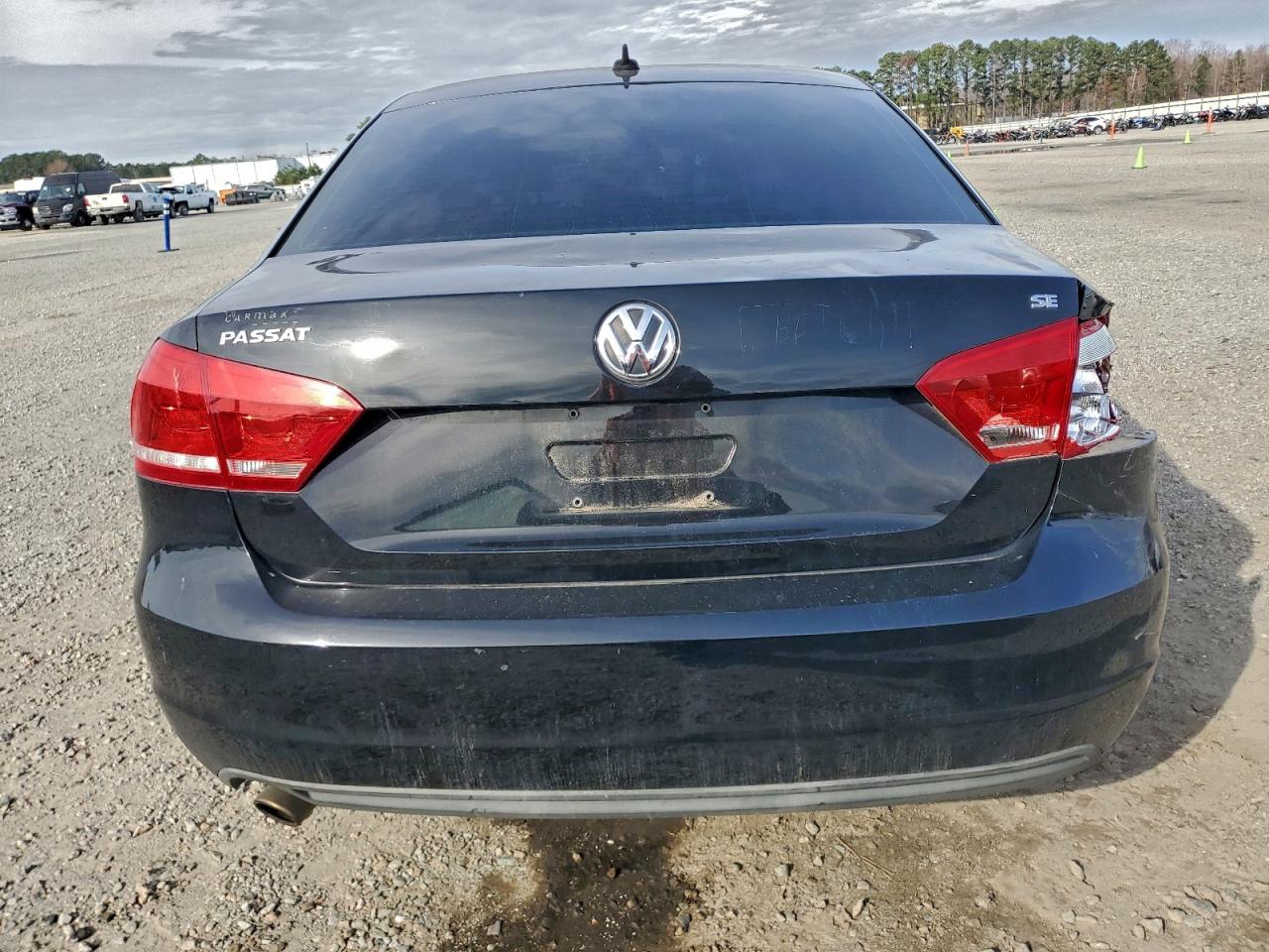 2013 Volkswagen Passat Se VIN: 1VWBH7A32DC116675 Lot: 94155105