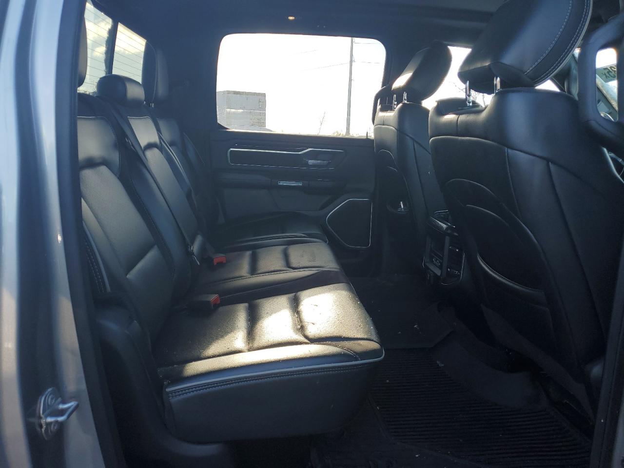 2020 Ram 1500 Laramie VIN: 1C6SRFRT9LN290493 Lot: 91890535