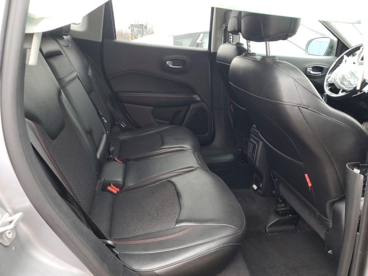 2018 Jeep Compass Trailhawk VIN: 3C4NJDDB0JT501755 Lot: 93648565