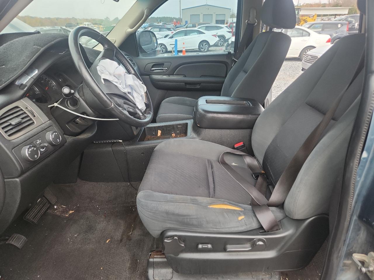 2009 Chevrolet Tahoe K1500 Ls VIN: 1GNFK13029R255190 Lot: 93694895