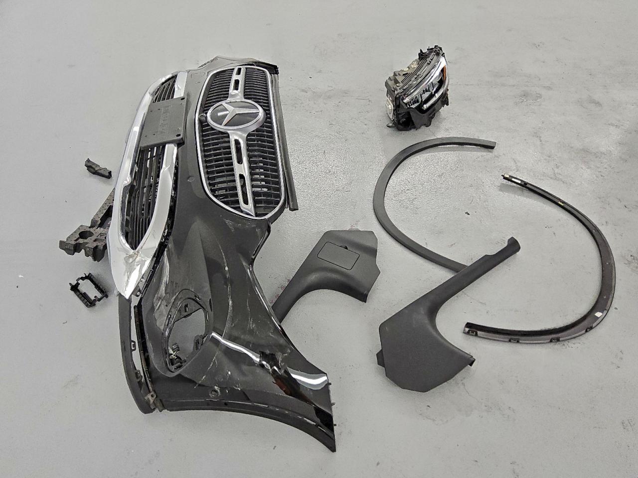 2024 Mercedes-Benz Glc 300 VIN: W1NKM4GB6RF147678 Lot: 94189055