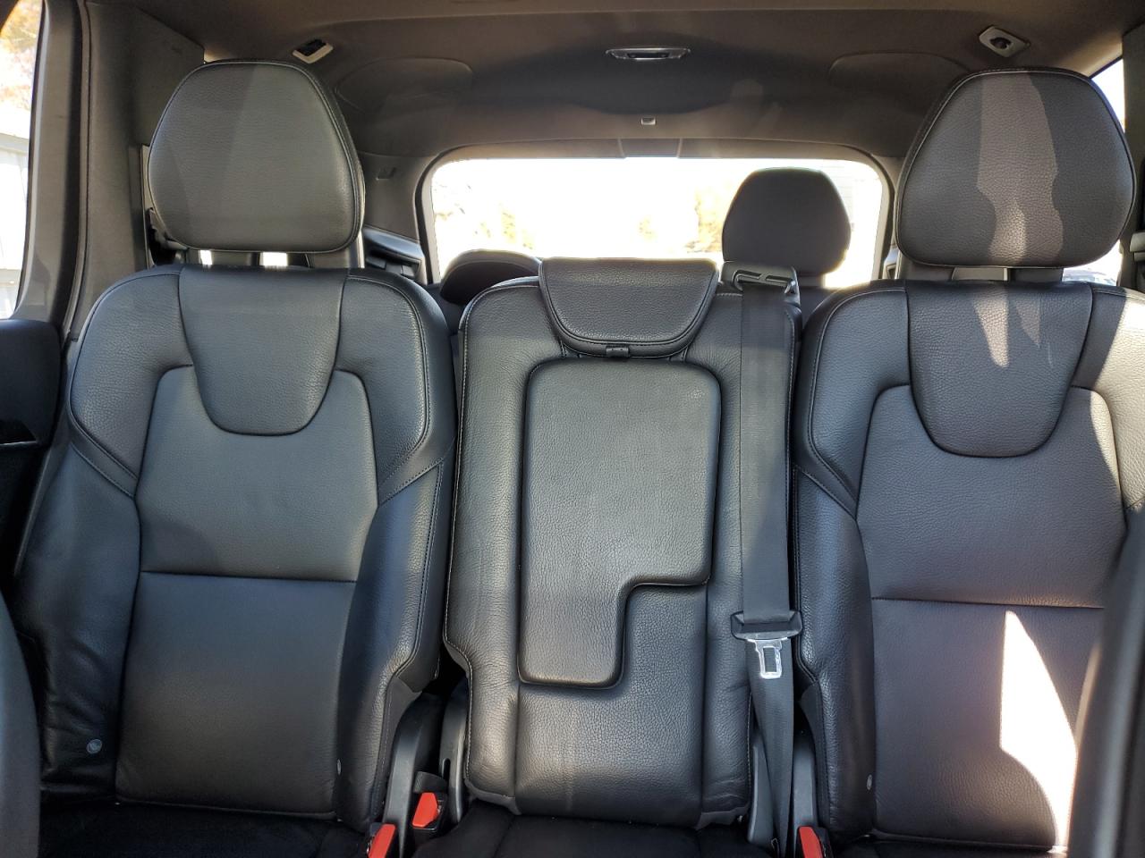 2018 Volvo Xc90 T5 VIN: YV4102PK1J1351872 Lot: 90103635