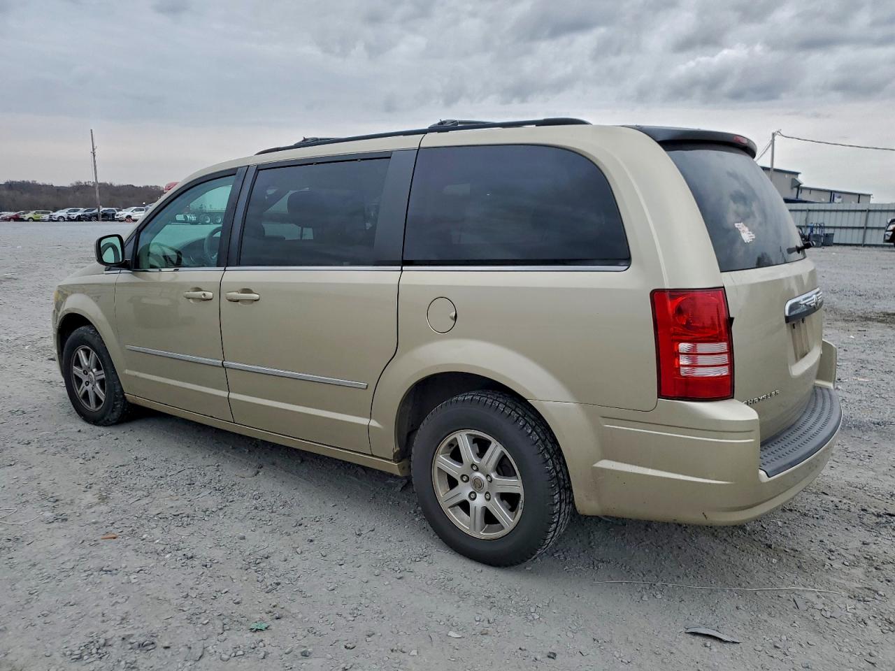 2010 Chrysler Town & Country Touring VIN: 2A4RR5D13AR189757 Lot: 94241455