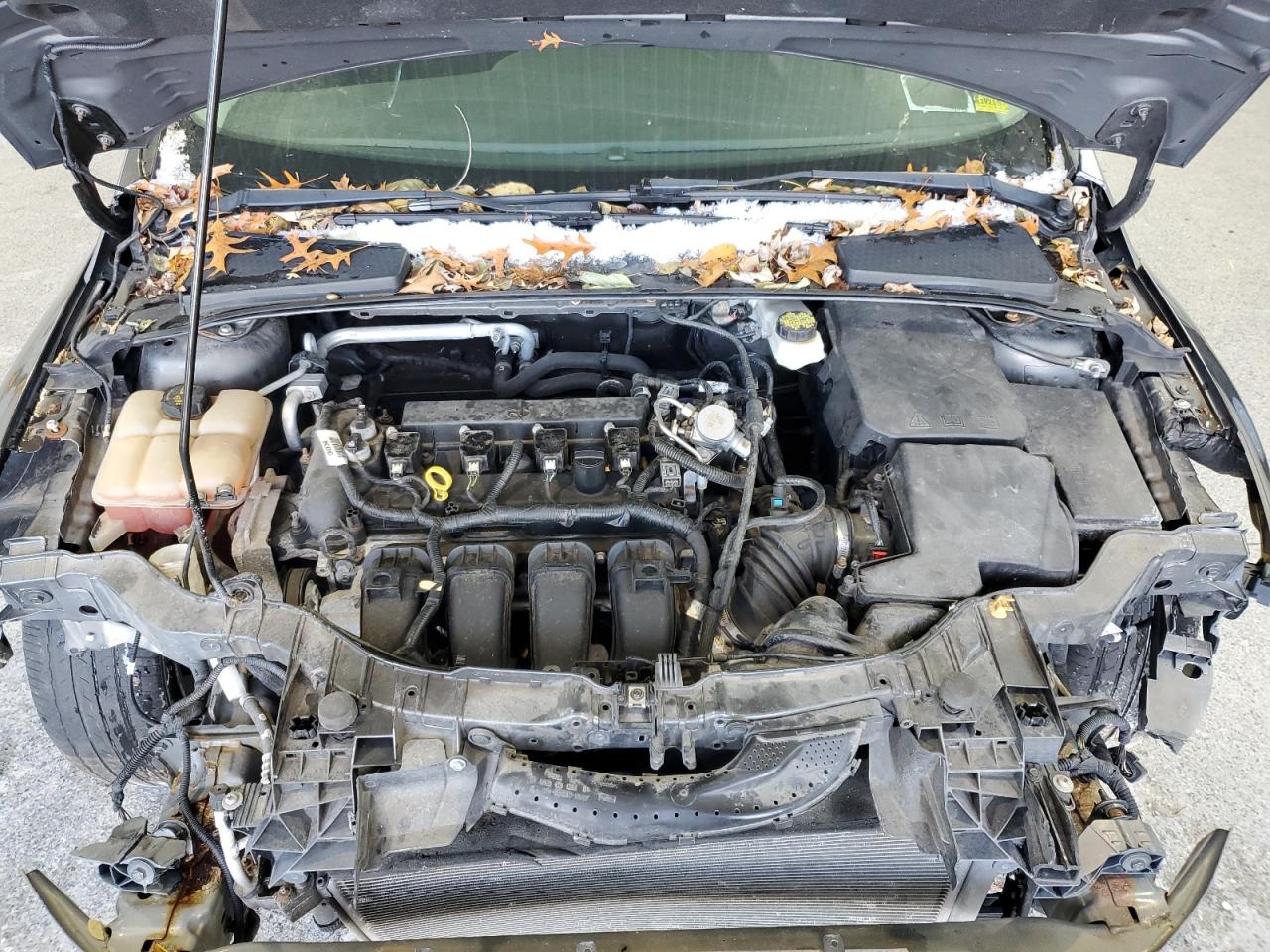 2018 Ford Focus Se VIN: 1FADP3F22JL267590 Lot: 92407485