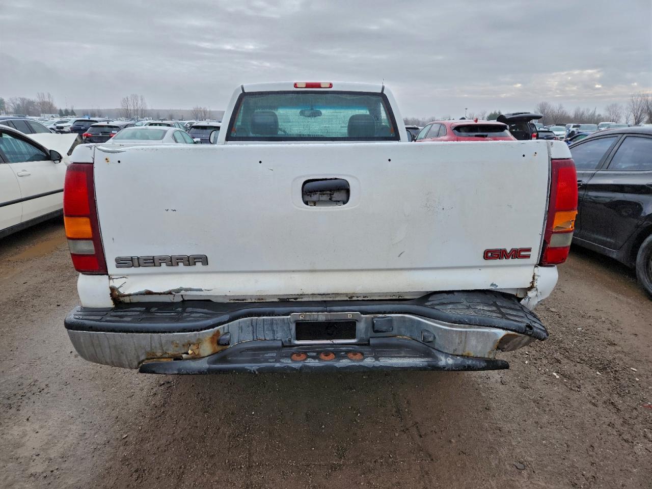 2003 GMC New Sierra C1500 VIN: 1GTEC14V43Z109358 Lot: 93846275