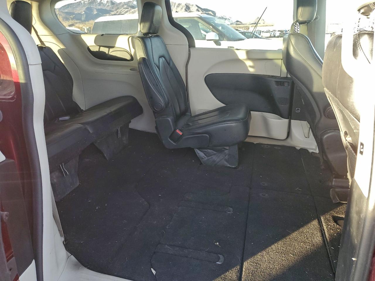 2017 Chrysler Pacifica Touring L VIN: 2C4RC1BG0HR627314 Lot: 94179025