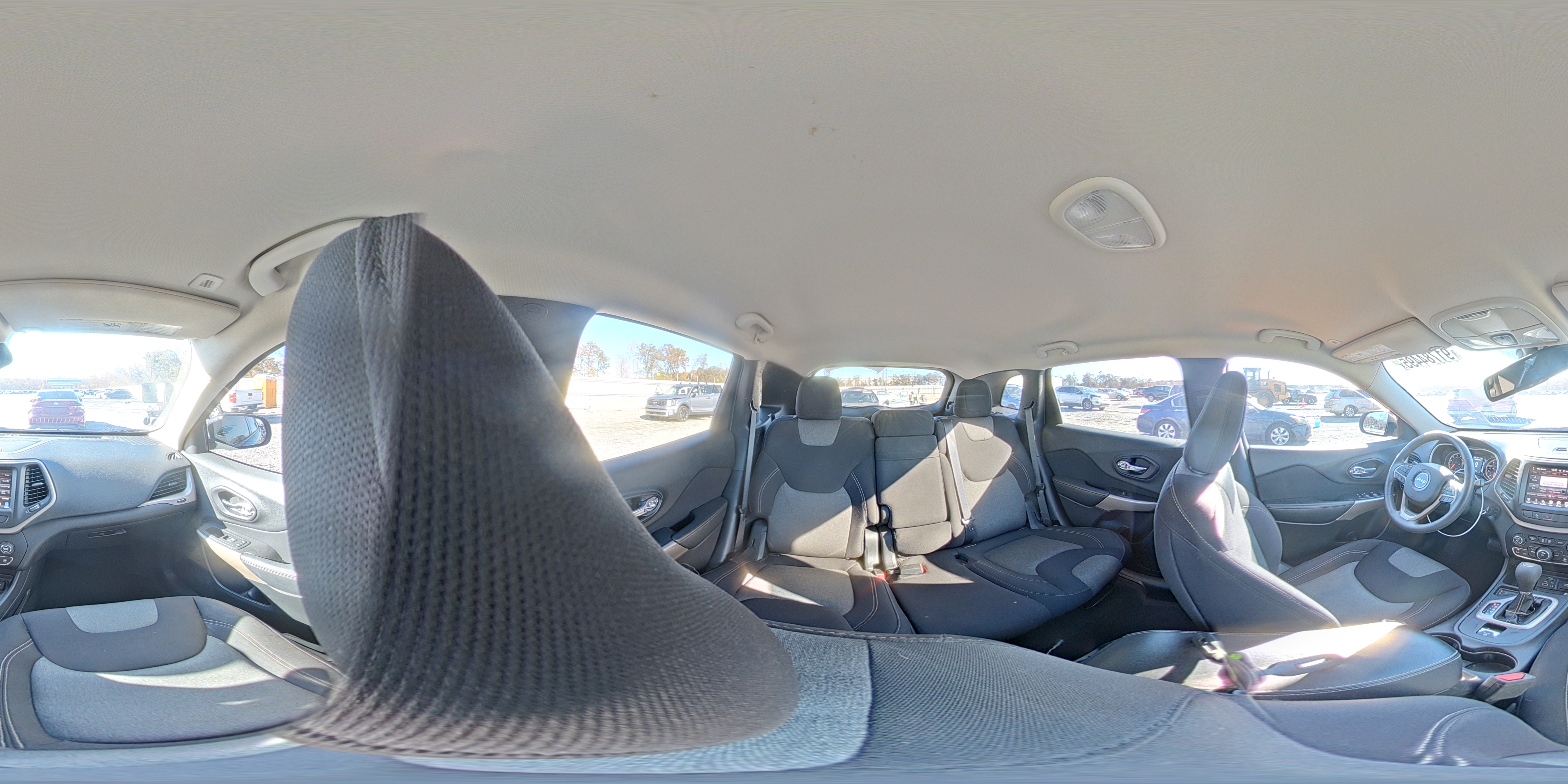 2018 Jeep Cherokee Latitude VIN: 1C4PJLCX4JD604666 Lot: 91784495