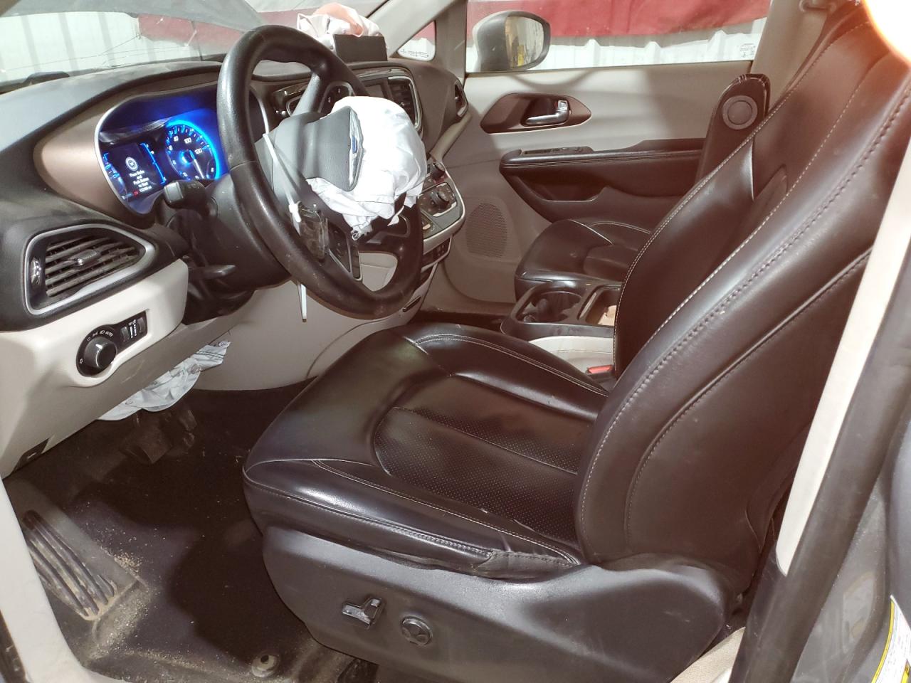 2020 Chrysler Voyager Lxi VIN: 2C4RC1DG9LR156866 Lot: 93266995