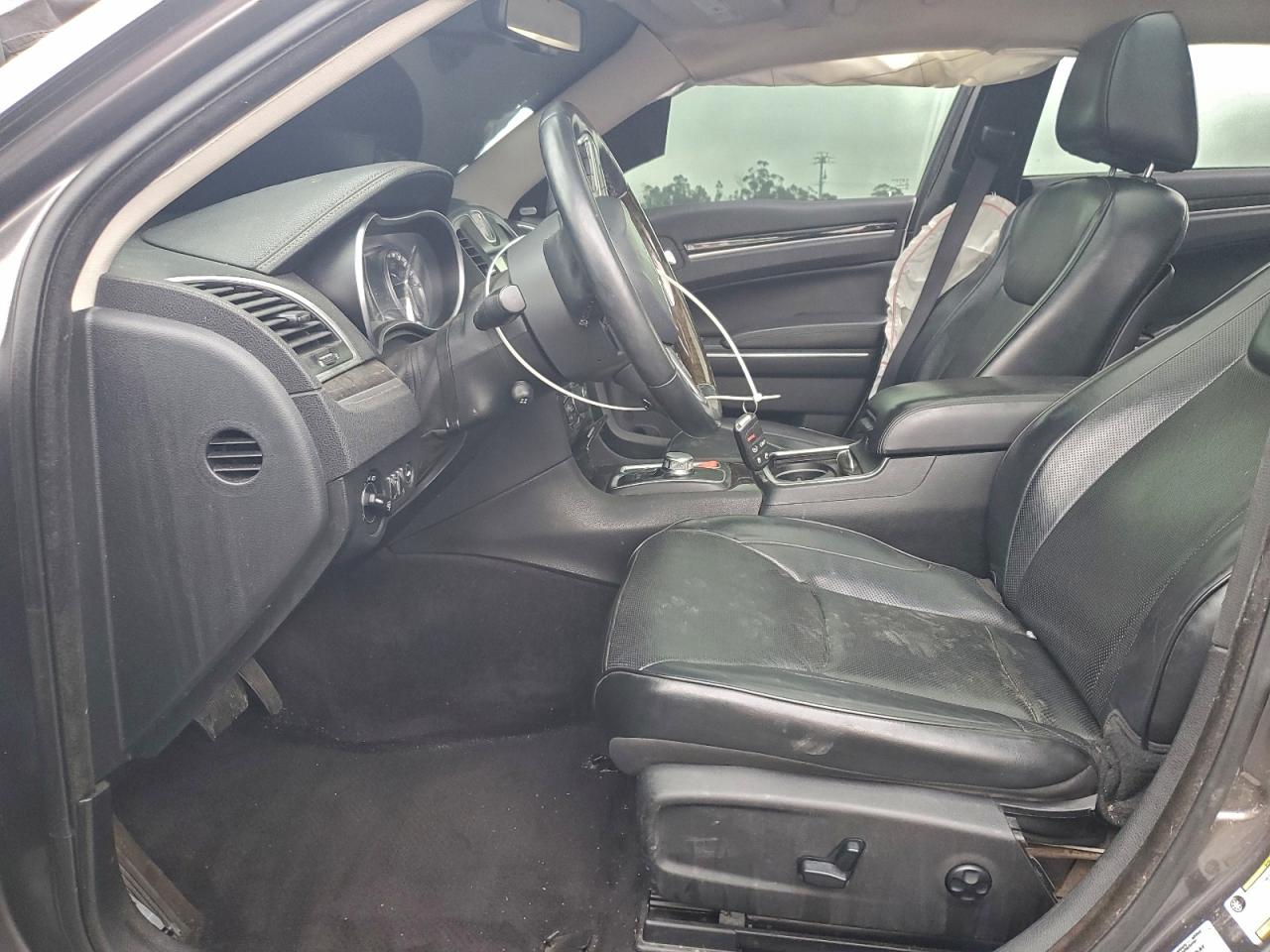 2016 Chrysler 300C VIN: 2C3CCAEGXGH298437 Lot: 93945495